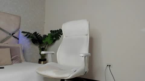 Noah online show from January 20, 11:45 am