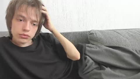 nolan_sagee online show from May 18, 9:04 am
