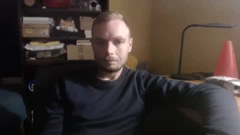 Snapshot of nontipperjakub chatting on October 18, 6:57 pm J. online show from October 18, 6:57 pm