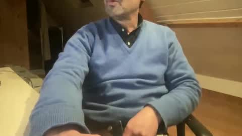 Snapshot of noux69 chatting on January 7, 4:27 pm noux69 online show from January 7, 4:27 pm