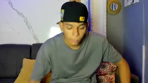 nova_mitchell online show from July 30, 12:26 pm