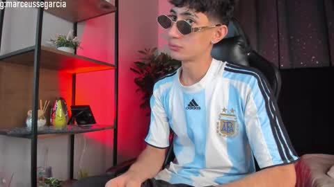 Nova online show from March 30, 8:43 pm