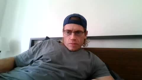 ny14747 online show from May 5, 8:09 pm