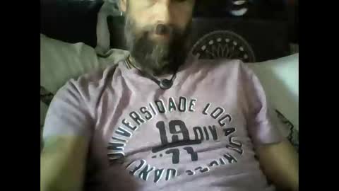 Snapshot of oedipe666 chatting on September 17, 1:23 pm oedipe666cam online show from September 17, 1:23 pm