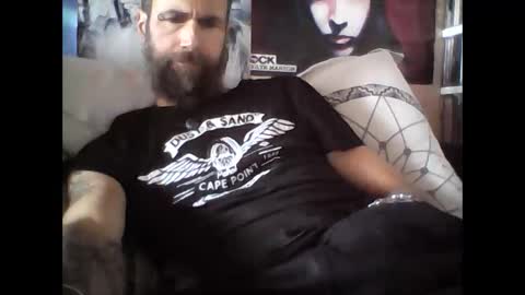 Snapshot of oedipe666 chatting on December 26, 1:32 pm oedipe666cam online show from December 26, 1:32 pm
