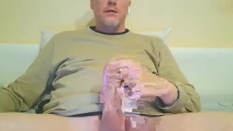 olavdelux online show from February 4, 5:52 pm