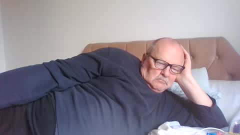 Snapshot of old_fkrr_ chatting on September 29, 2:35 pm old_fkrr_ online show from September 29, 2:35 pm