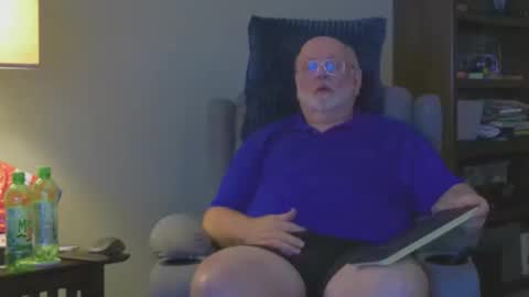 old_guy111 online show from May 14, 2:42 am