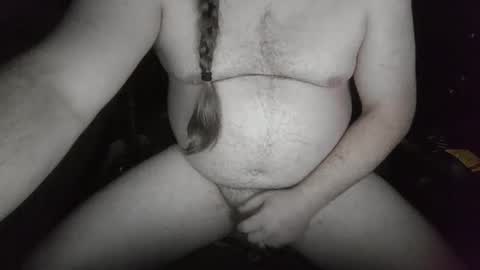 Snapshot of oldballs402 chatting on March 10, 2:28 am Oldballs402 online show from March 10, 2:28 am