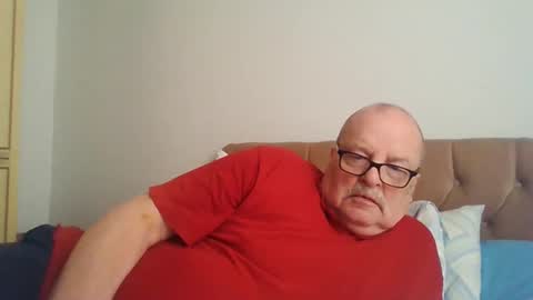 oldfkr69 online show from March 3, 3:52 pm