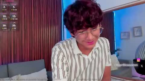 oliver20__ online show from June 20, 10:59 pm