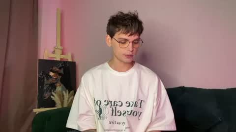 oliverlawrence online show from July 2, 3:40 pm