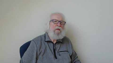 Somewhere over the rainbow online show from March 5, 7:49 am