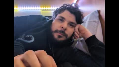 onecrew1 online show from November 1, 1:37 pm