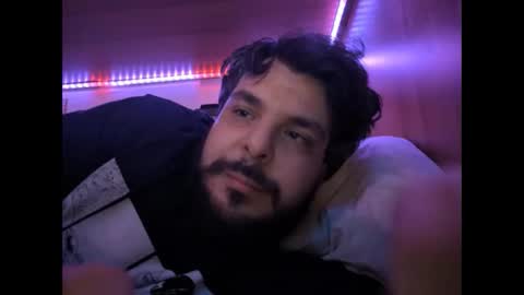 onecrew1 online show from November 6, 11:41 pm