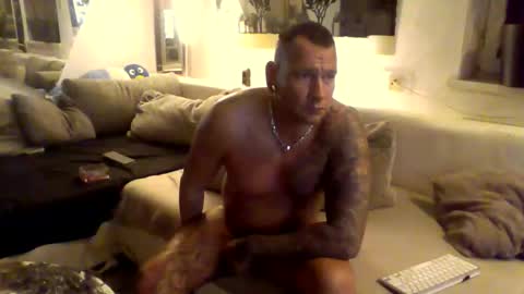 Snapshot of onepussycock chatting on January 31, 12:39 am .....mICha..... online show from January 31, 12:39 am
