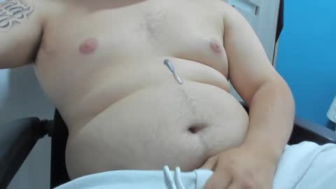 Snapshot of onewhiteboichub chatting on September 12, 9:48 pm Andres INDEPENDENT MODEL online show from September 12, 9:48 pm