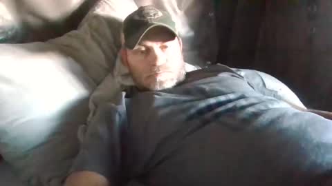 onthemove03 online show from November 3, 9:16 pm