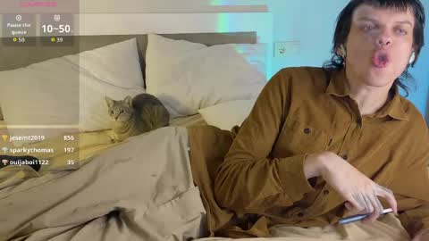 Justin online show from April 16, 9:39 pm