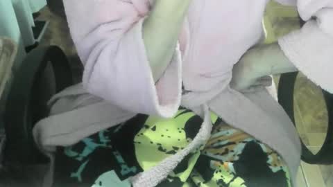 Snapshot of ore_cam chatting on March 11, 12:44 am Ore online show from March 11, 12:44 am