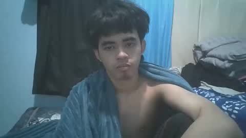 oreolovxrx online show from April 4, 9:12 pm