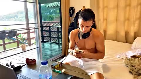 Fansly and Instagram -  online show from December 16, 5:58 am