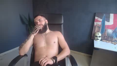 OscarWills online show from July 17, 5:03 am
