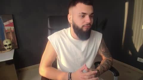 OscarWills online show from August 6, 4:18 am