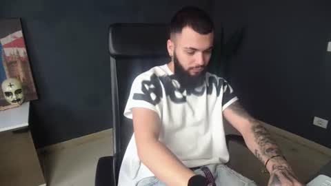 OscarWills online show from July 27, 5:03 am