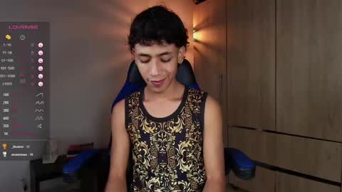 Snapshot of ostin_18hot chatting on February 4, 1:23 am ostin 18hot online show from February 4, 1:23 am