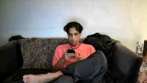 Snapshot of outtamatik chatting on September 15, 12:57 am G online show from September 15, 12:57 am