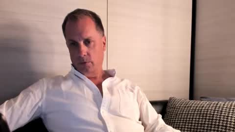 Snapshot of over50dad chatting on September 25, 9:08 am Over50Dad online show from September 25, 9:08 am