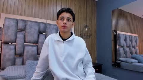 Owen Johnson online show from December 3, 11:38 am