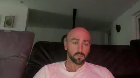 oxlade59 online show from October 19, 6:49 am