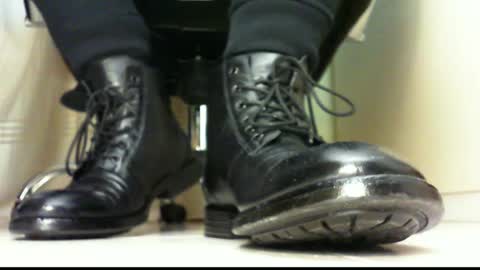 Snapshot of pablomenesssl chatting on January 8, 10:16 pm Pablo Meness online show from January 8, 10:16 pm