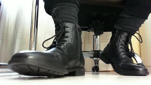 Snapshot of pablomenesssl chatting on January 26, 9:51 am Pablo Meness online show from January 26, 9:51 am