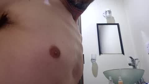 Snapshot of pacho_007 chatting on November 1, 3:27 pm Superfeno online show from November 1, 3:27 pm