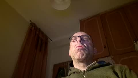 pansak1973 online show from December 18, 4:31 am