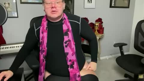 PantyhoseKing online show from December 1, 9:01 am