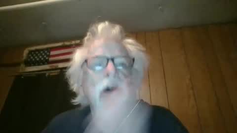 papajb70 online show from February 3, 10:09 am