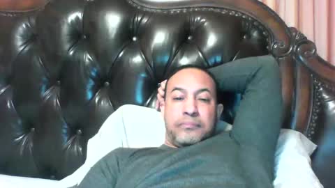 papichulo2045 online show from December 23, 1:36 am