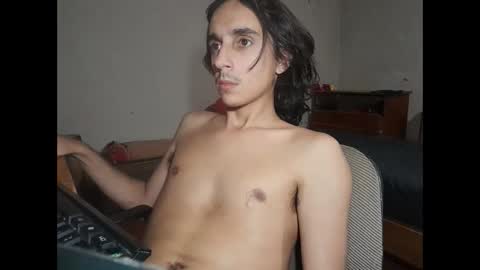 Snapshot of papito20cm chatting on December 19, 2:45 am Lau online show from December 19, 2:45 am