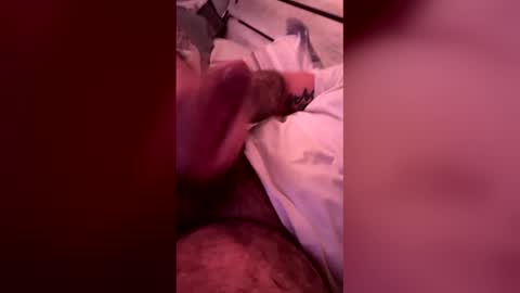 papitolindo401 online show from December 14, 8:38 pm