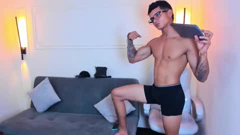 Ryan And Casper online show from September 12, 12:32 am