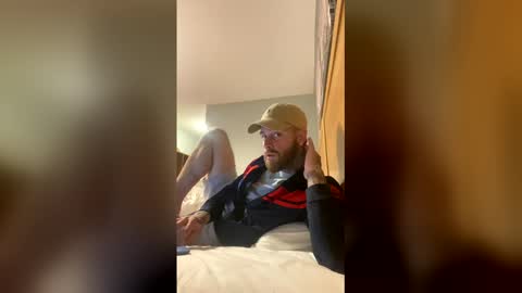 parkertom525 online show from May 16, 8:29 pm