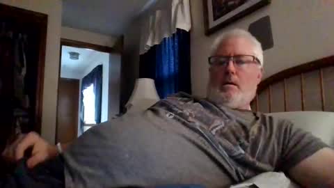 Snapshot of part86 chatting on September 17, 11:22 am part86 online show from September 17, 11:22 am