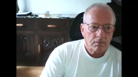 Master Bates online show from May 2, 9:56 am