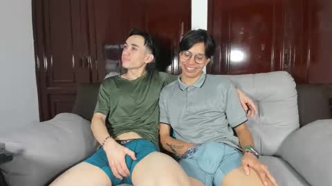 patrick 19 bottom---- ander 18 top online show from March 20, 1:26 pm