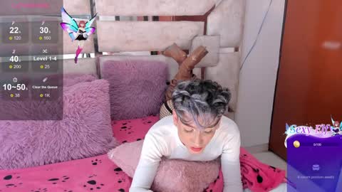 Snapshot of patrik_12 chatting on December 12, 2:37 am patrik online show from December 12, 2:37 am