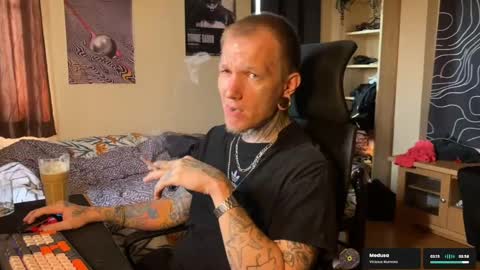 Paul online show from April 7, 2:33 am